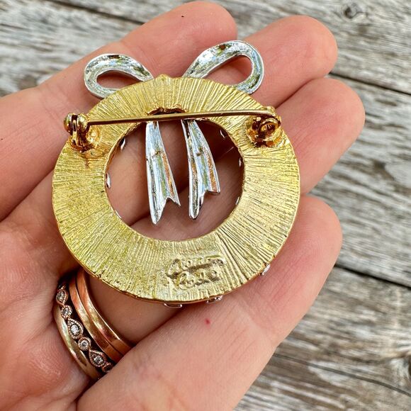 Vintage Jewelry Christmas Wreath Silver gold tone metal by Allison Reed - Picture 3 of 3